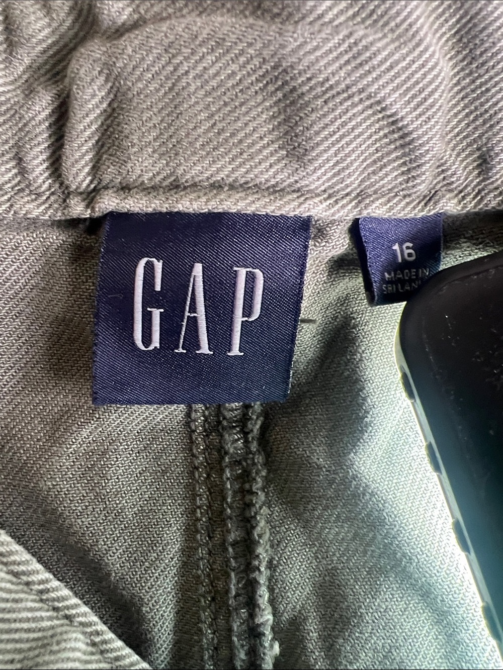 GAP Women's Cargo Pants in Olive Green size 16 - Picture 3 of 11